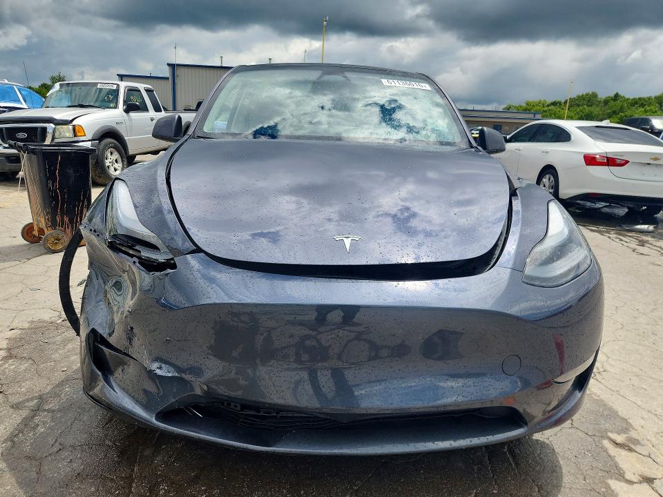 Продажа на аукционе авто 2023 Tesla Model Y, vin: 7SAYGAEE6PF860900, номер лота: 61136016