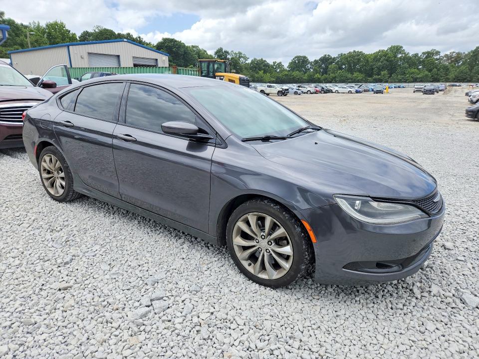 62085316 :رقم المزاد ، 1C3CCCDG2FN665124 vin ، 2015 Chrysler 200 مزاد بيع