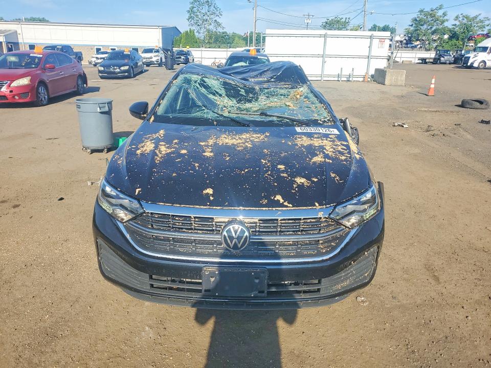 60330126 :رقم المزاد ، 3VWNM7BU8NM026799 vin ، 2022 Volkswagen Jetta مزاد بيع