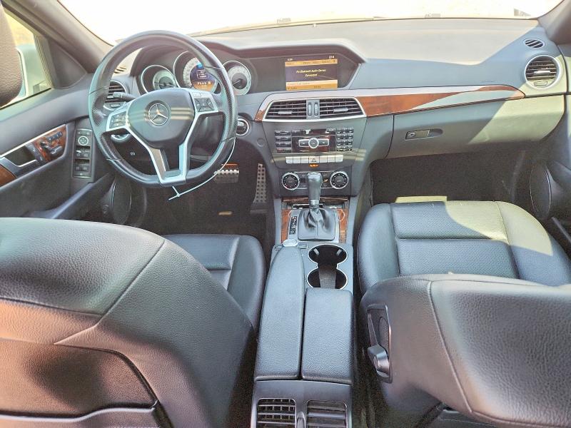 2012 Mercedes-benz C მანქანა იყიდება აუქციონზე, vin: WDDGF8BB4CR193575, აუქციონის ნომერი: 61556876
