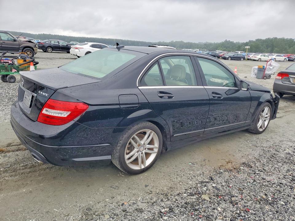 Продаж на аукціоні авто 2012 Mercedes-benz C, vin: WDDGF8BBXCA692055, номер лоту: 60990086