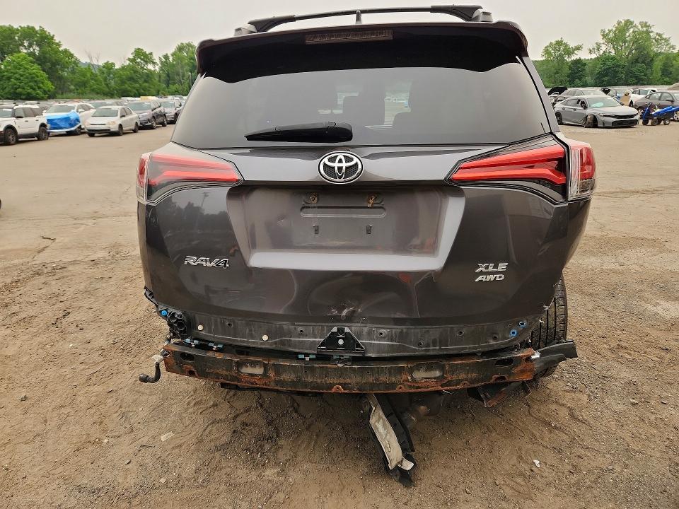 Продажа на аукционе авто 2016 Toyota Rav4, vin: 2T3RFREV2GW462323, номер лота: 61133006