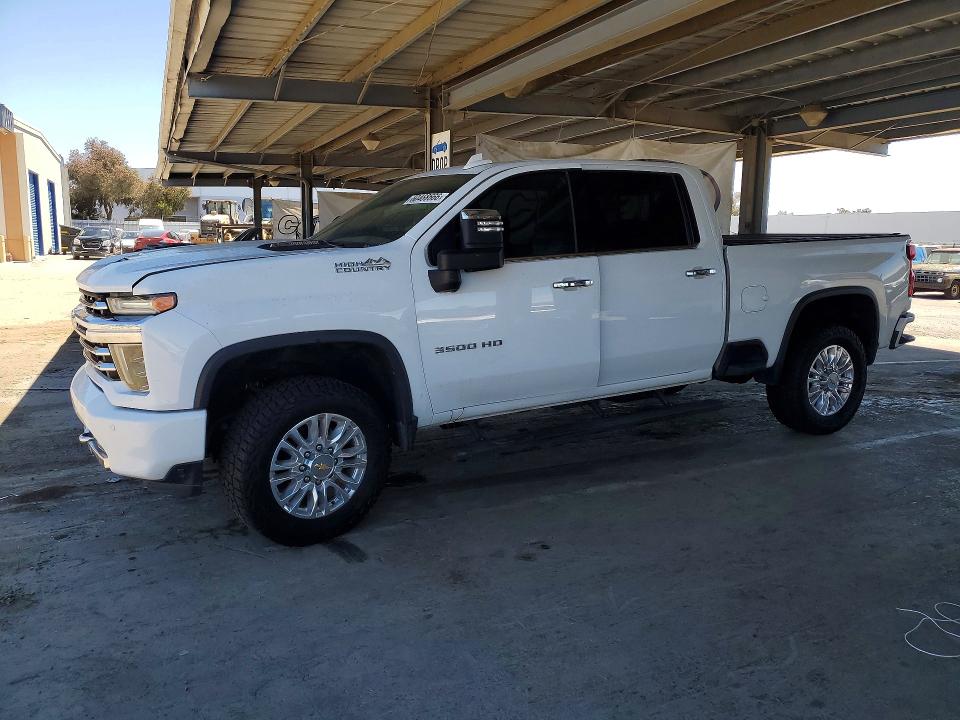 60468666 :رقم المزاد ، 1GC4YVEYXMF113009 vin ، 2021 Chevrolet Silverado مزاد بيع