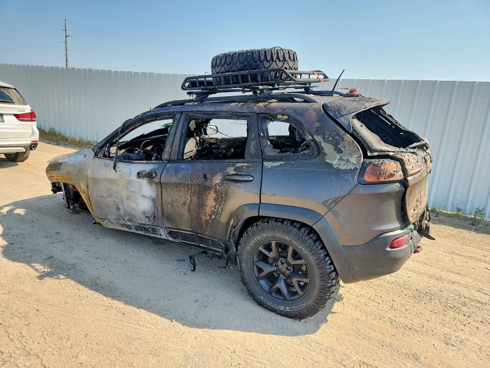62996826 :رقم المزاد ، 1C4PJMBS6EW240112 vin ، 2014 Jeep Cherokee مزاد بيع