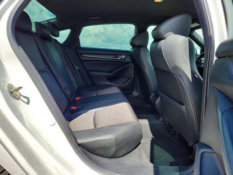 Auction sale of the 2020 Honda Accord, vin: 1HGCV1F37LA116320, lot number: 61703456