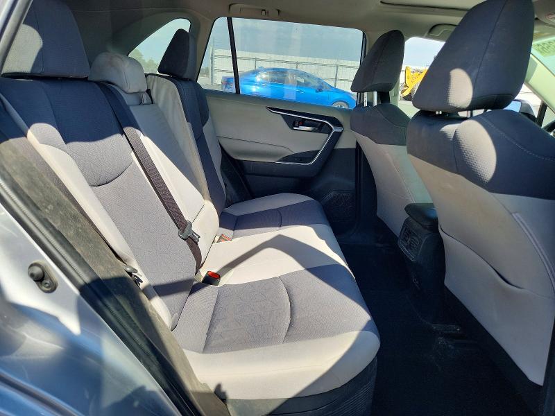 Продажа на аукционе авто 2023 Toyota Rav4 Hybrid, vin: JTMRWRFV1PD572839, номер лота: 61903366