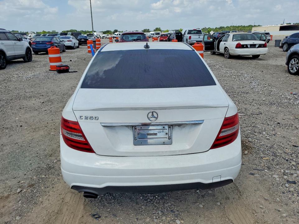 62516396 :رقم المزاد ، WDDGF4HB4DG095496 vin ، 2013 Mercedes-benz C مزاد بيع