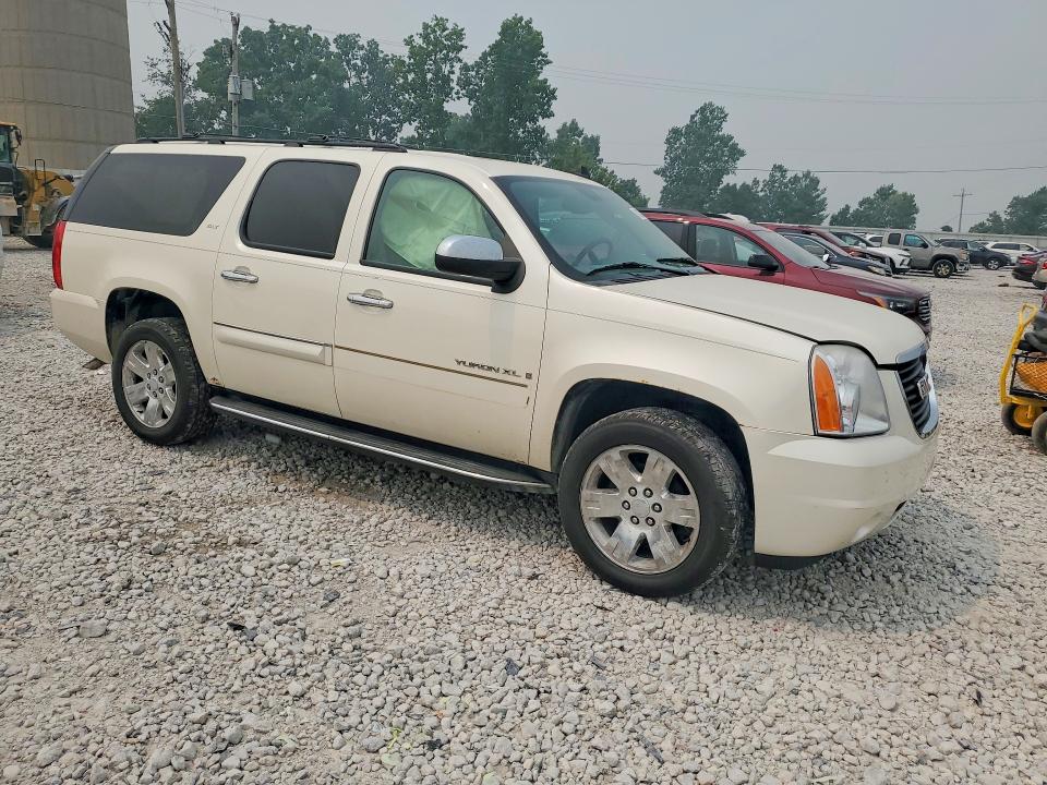 61320706 :رقم المزاد ، 1GKFK16348R215260 vin ، 2008 Gmc Yukon Xl مزاد بيع
