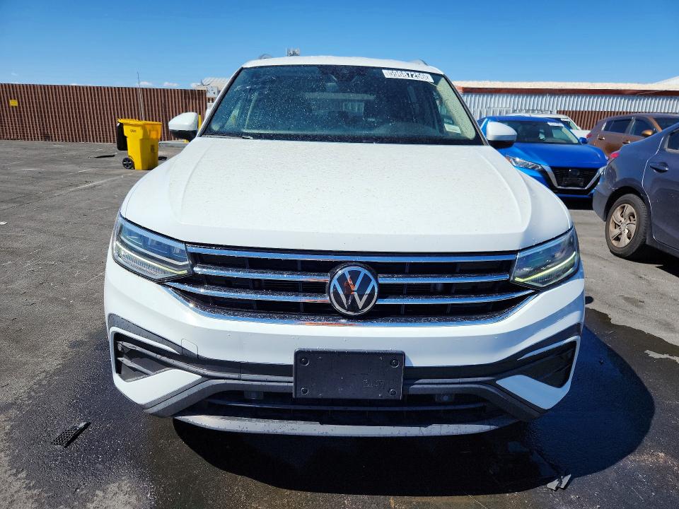 Продажа на аукционе авто 2024 Volkswagen Tiguan, vin: 3VV3B7AX6RM044043, номер лота: 59687256