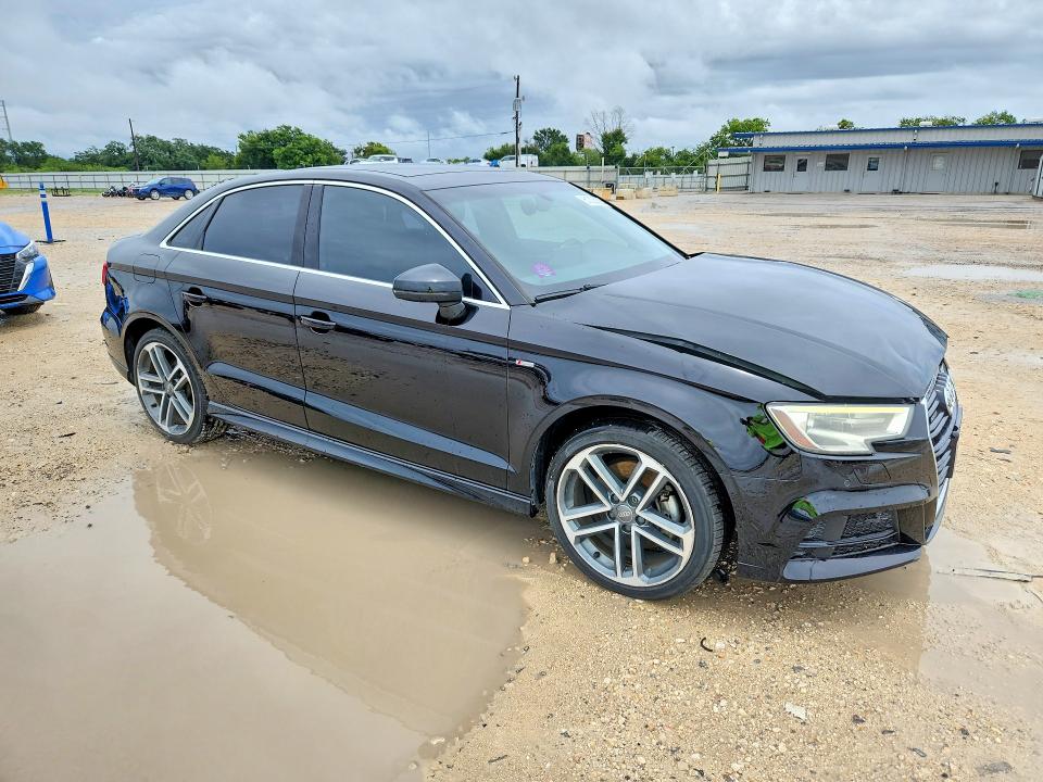 2017 Audi A3 მანქანა იყიდება აუქციონზე, vin: WAUJ8GFFXH1025962, აუქციონის ნომერი: 61025936