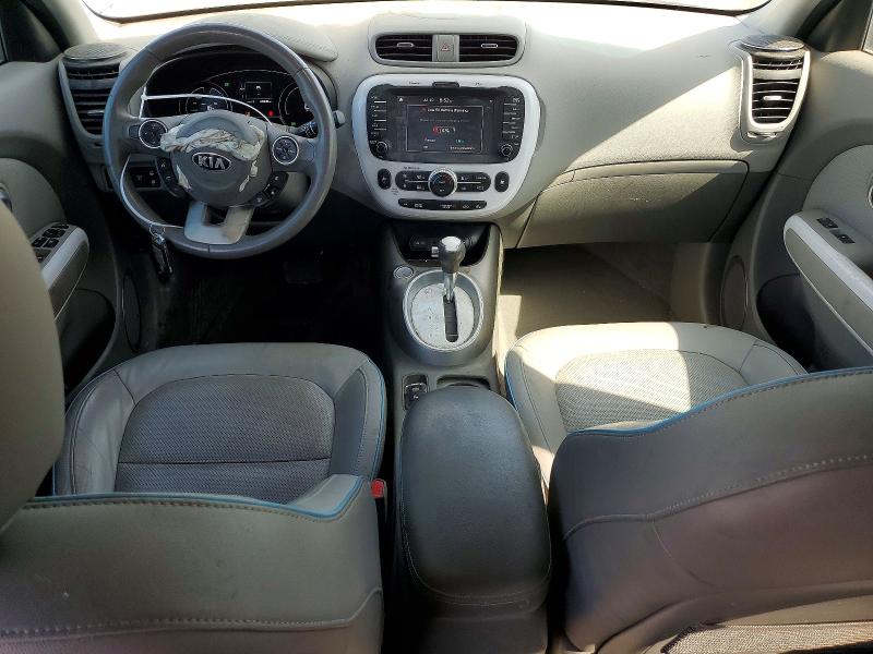 60870746 :رقم المزاد ، KNDJX3AE7J7032271 vin ، 2018 Kia Soul Ev مزاد بيع