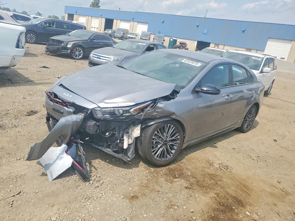 2023 Kia Forte მანქანა იყიდება აუქციონზე, vin: 3KPF54AD0PE645673, აუქციონის ნომერი: 62023076