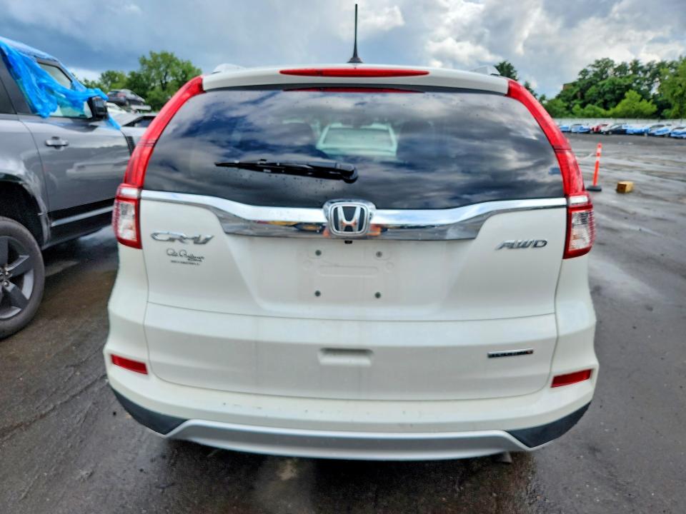63240386 :رقم المزاد ، 5J6RM4H97FL128050 vin ، 2015 Honda Cr-v مزاد بيع