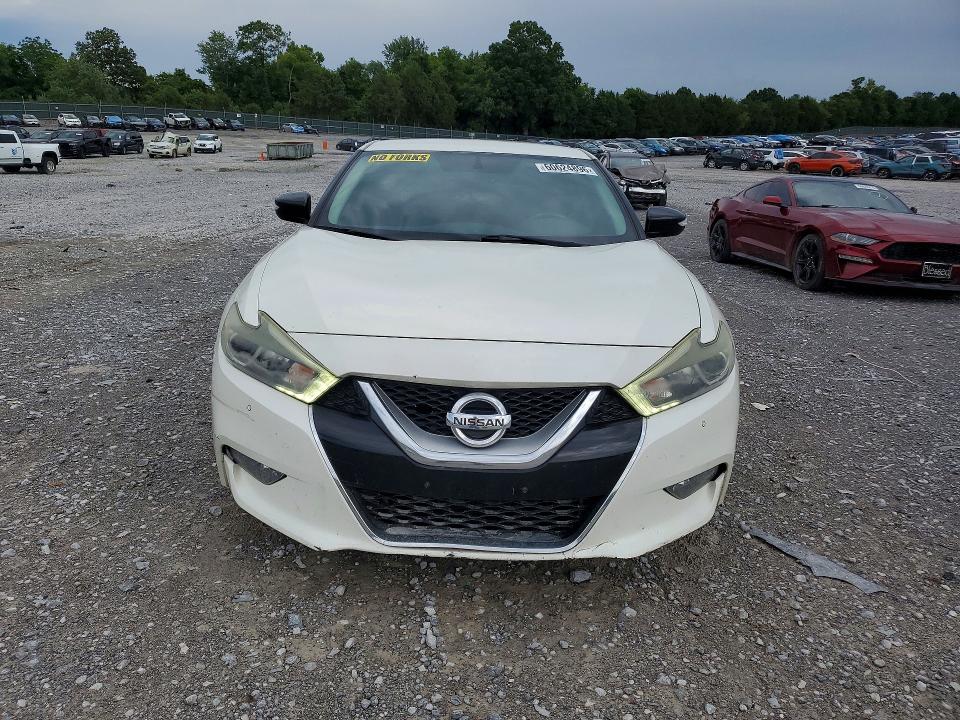 60624896 :رقم المزاد ، 1N4AA6AP7HC368093 vin ، 2017 Nissan Maxima مزاد بيع