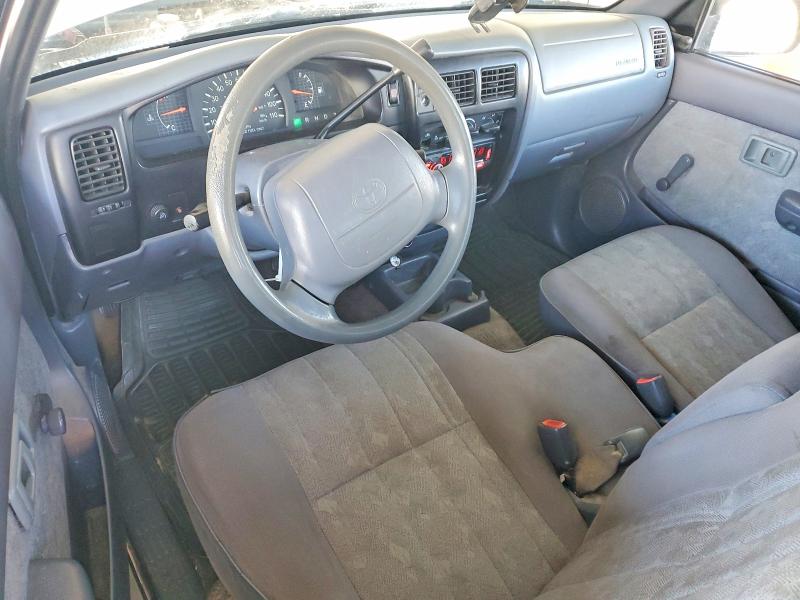 61591686 :رقم المزاد ، 4TAVL52N1YZ641891 vin ، 2000 Toyota Tacoma مزاد بيع