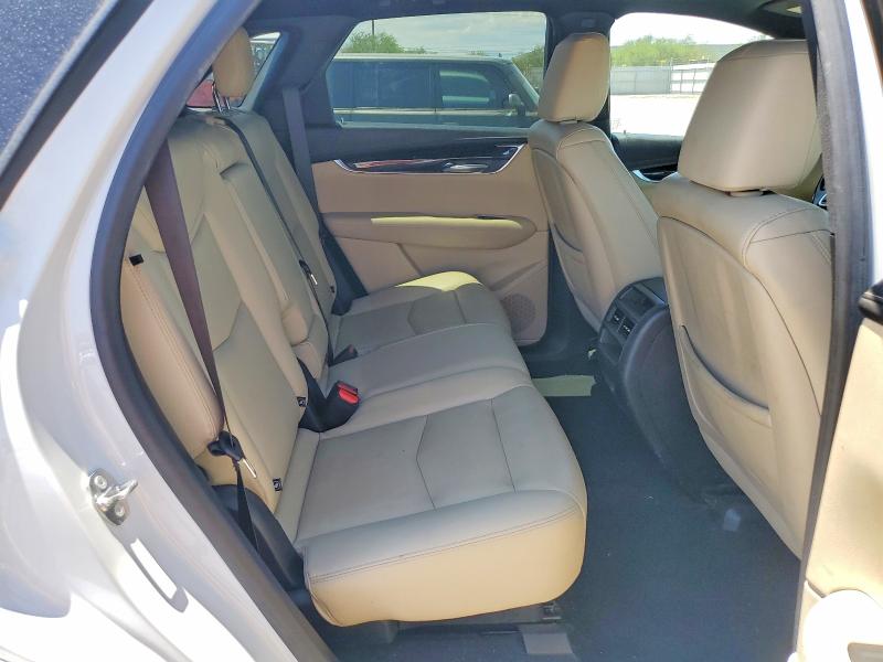 61921796 :رقم المزاد ، 1GYKNARS5JZ191376 vin ، 2018 Cadillac Xt5 مزاد بيع