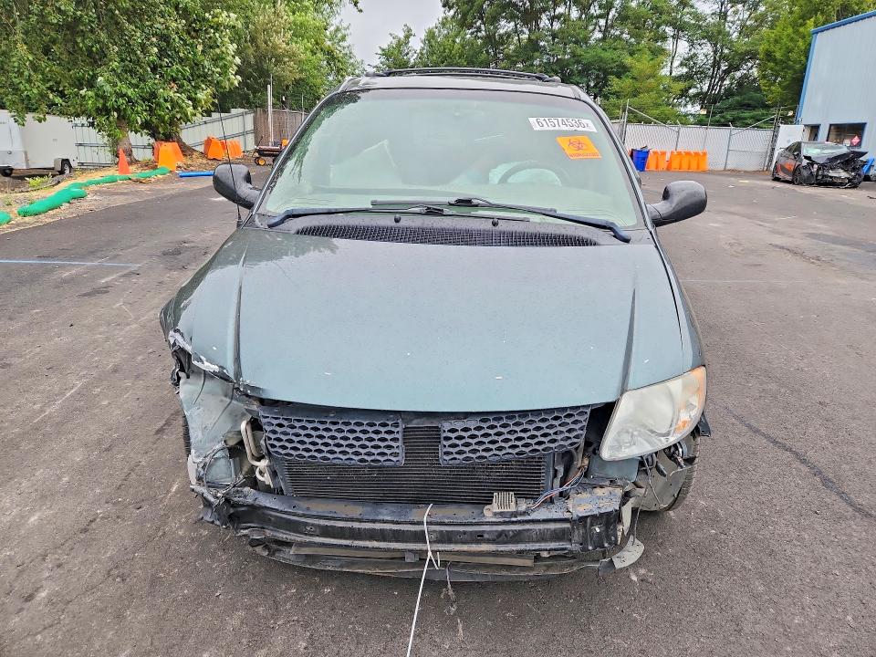 61574536 :رقم المزاد ، 2B4GP54L72R795355 vin ، 2002 Dodge Grand Caravan مزاد بيع