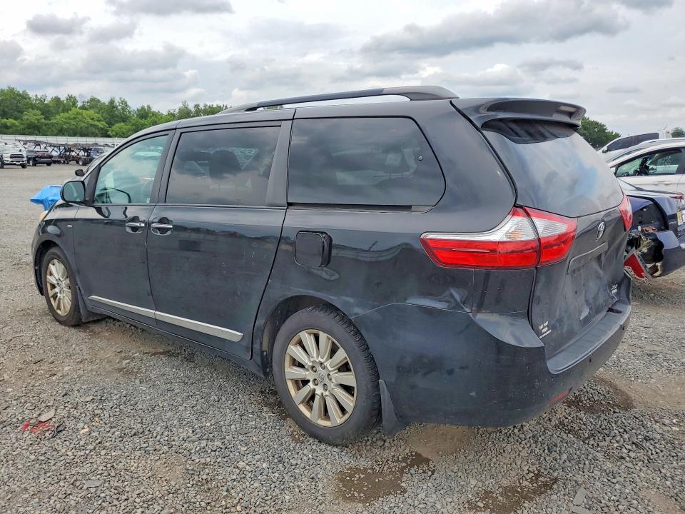 62095796 :رقم المزاد ، 5TDDZ3DC7HS174282 vin ، 2017 Toyota Sienna مزاد بيع