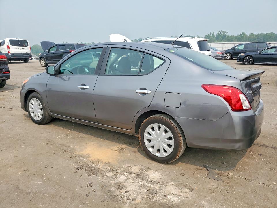 61027126 :رقم المزاد ، 3N1CN7AP1KL851459 vin ، 2019 Nissan Versa مزاد بيع