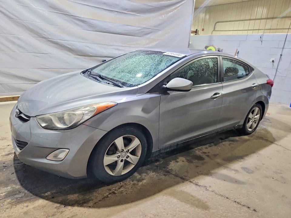 62964696 :رقم المزاد ، KMHDH4AE7DU618373 vin ، 2013 Hyundai Elantra مزاد بيع