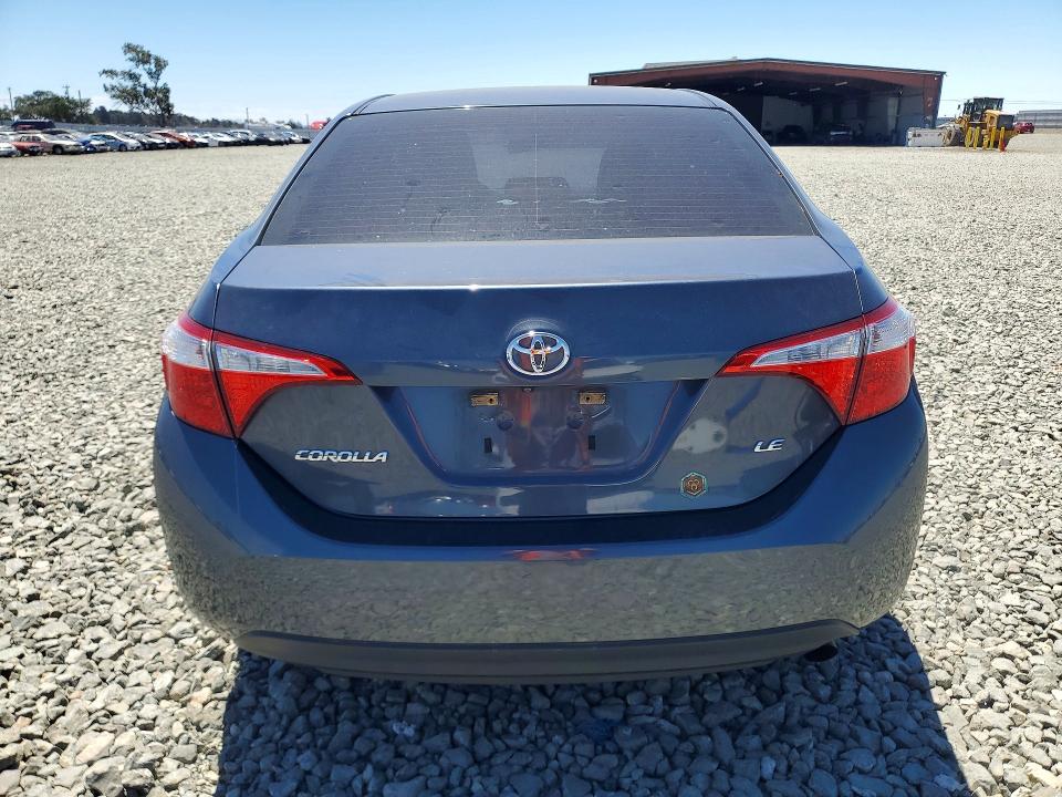 59095816 :رقم المزاد ، 5YFBURHE5FP281471 vin ، 2015 Toyota Corolla مزاد بيع