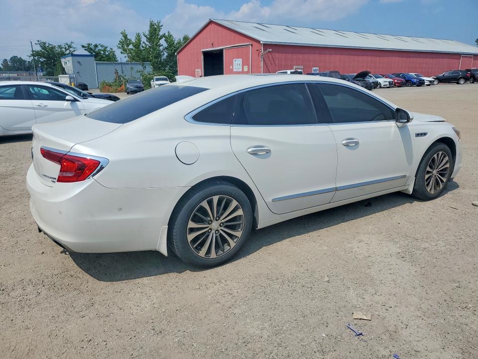 62985866 :رقم المزاد ، 1G4ZS5SSXJU122724 vin ، 2018 Buick Lacrosse مزاد بيع