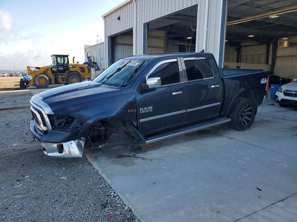 62818996 :رقم المزاد ، 1C6RR7NM2FS727968 vin ، 2015 Ram 1500 مزاد بيع