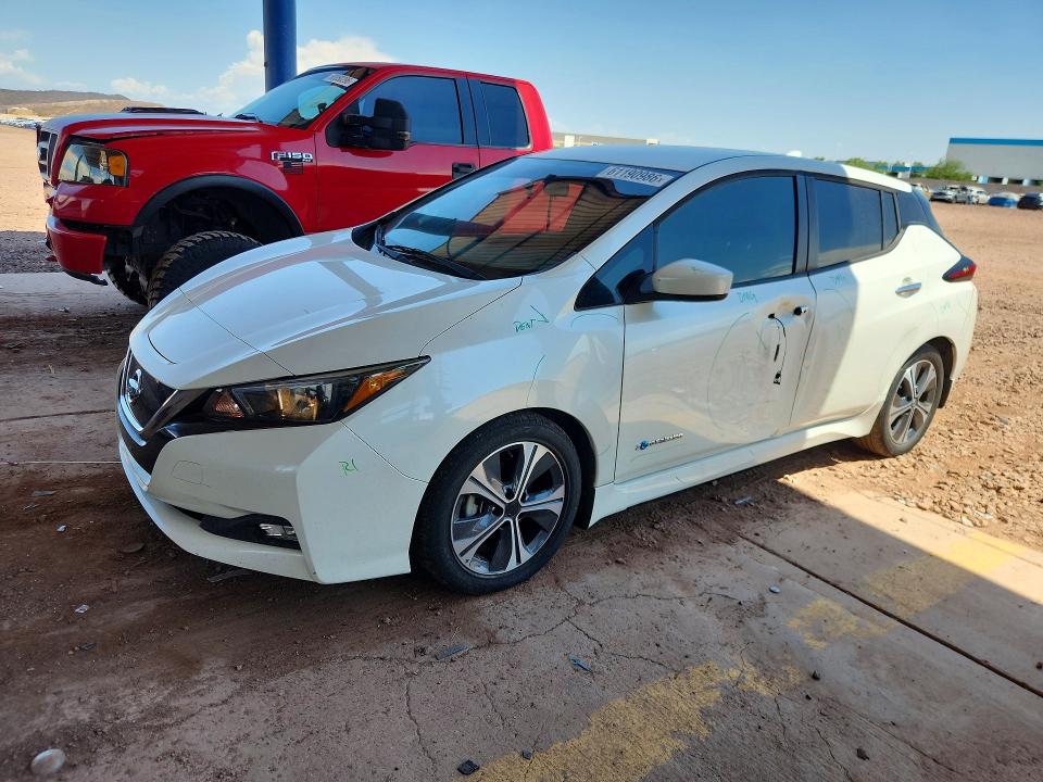 2018 Nissan Leaf მანქანა იყიდება აუქციონზე, vin: 1N4AZ1CPXJC304256, აუქციონის ნომერი: 61190986