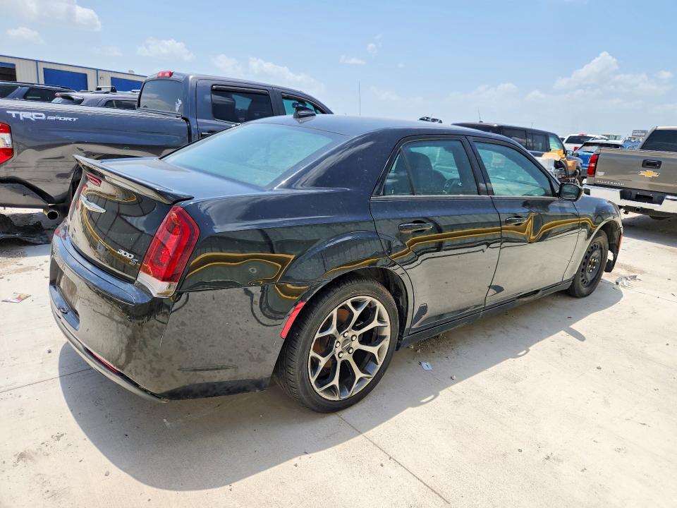 Продажа на аукционе авто 2018 Chrysler 300, vin: 2C3CCABG6JH243320, номер лота: 61876046