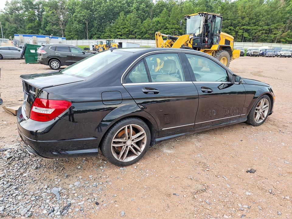 Aukcja sprzedaży 2013 Mercedes-benz C, vin: WDDGF8AB2DR279129, numer aukcji: 61957446
