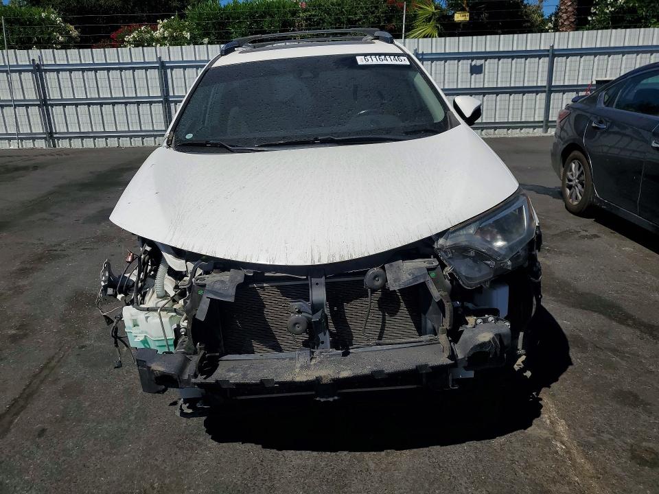 61164146 :رقم المزاد ، JTMWFREV3HD094283 vin ، 2017 Toyota Rav4 مزاد بيع