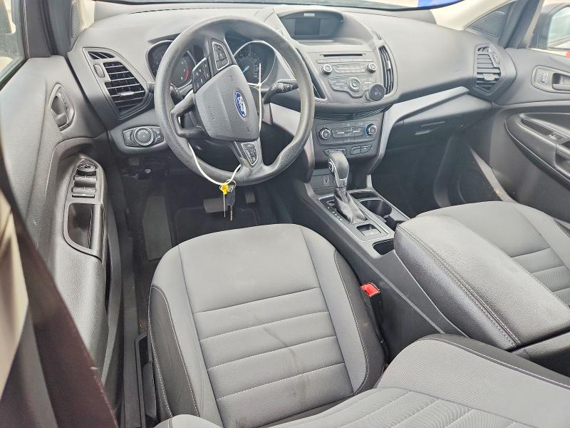 60737656 :رقم المزاد ، 1FMCU0F73JUA60477 vin ، 2018 Ford Escape مزاد بيع