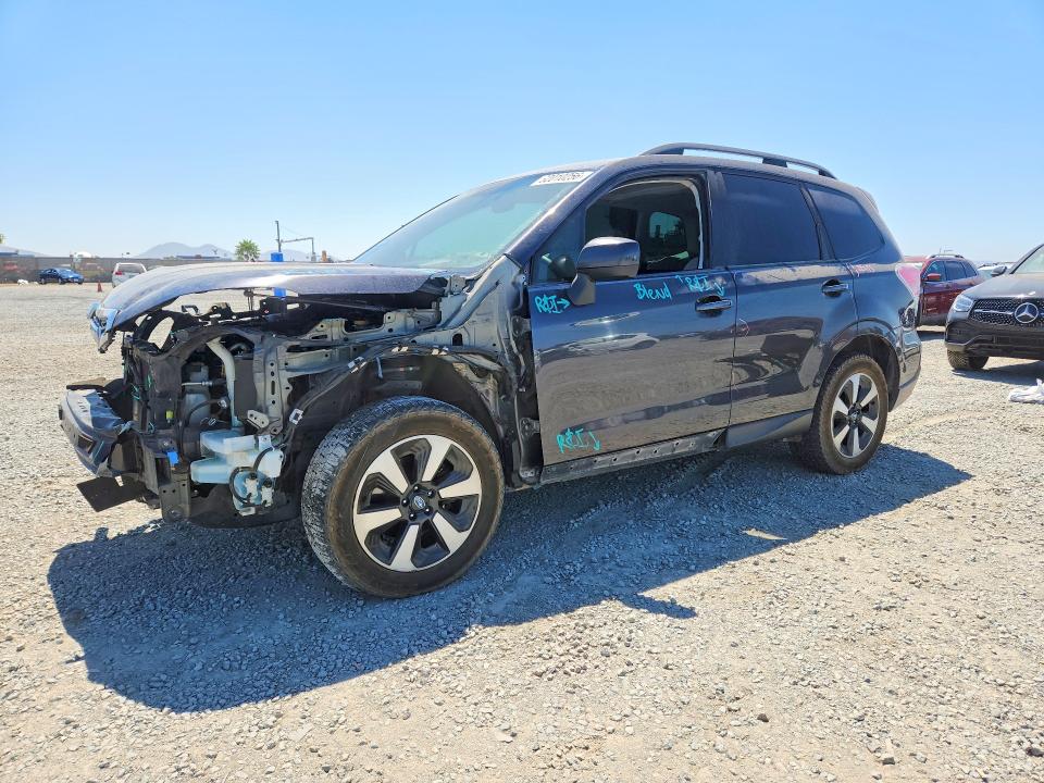 62010256 :رقم المزاد ، JF2SJADCXHH446235 vin ، 2017 Subaru Forester مزاد بيع