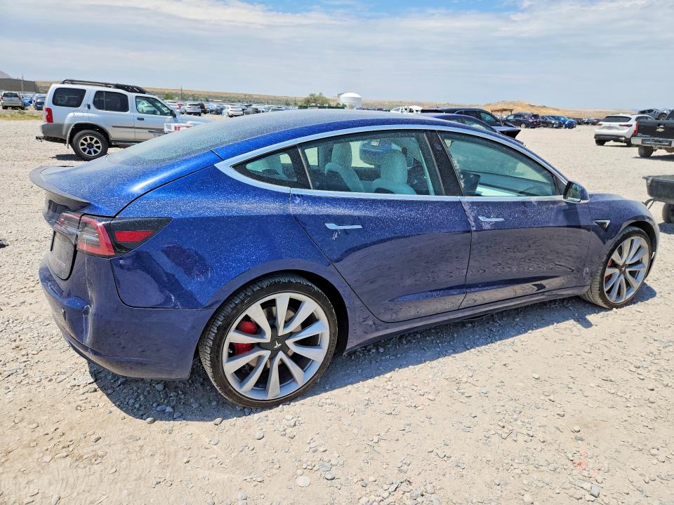 Продажа на аукционе авто 2019 Tesla Model 3, vin: 5YJ3E1EB6KF231701, номер лота: 61611756