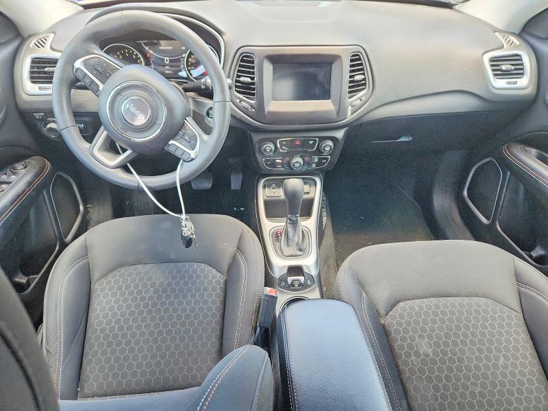 63017516 :رقم المزاد ، 3C4NJCAB3JT254861 vin ، 2018 Jeep Compass مزاد بيع