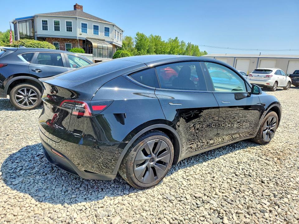 Продажа на аукционе авто 2025 Tesla Model Y, vin: 7SAYGDEE7SA354886, номер лота: 62765416