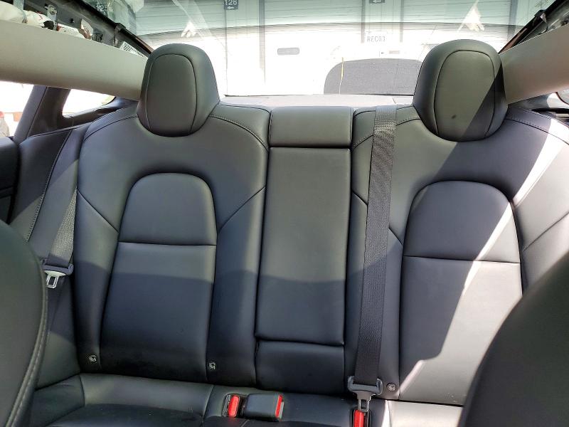 59303636 :رقم المزاد ، 5YJ3E1EC9NF299214 vin ، 2022 Tesla Model 3 مزاد بيع