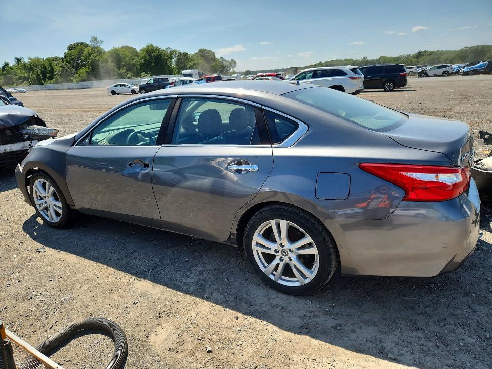 59946126 :رقم المزاد ، 1N4BL3AP3HC165182 vin ، 2017 Nissan Altima مزاد بيع