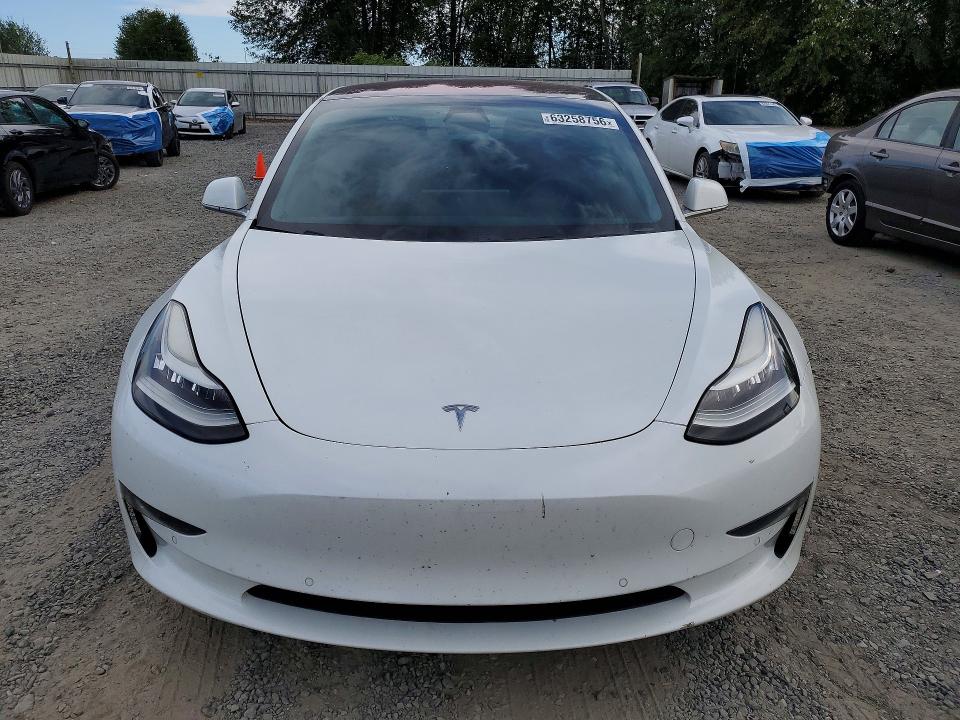 Продажа на аукционе авто 2018 Tesla Model 3, vin: 5YJ3E1EA3JF018498, номер лота: 63258756