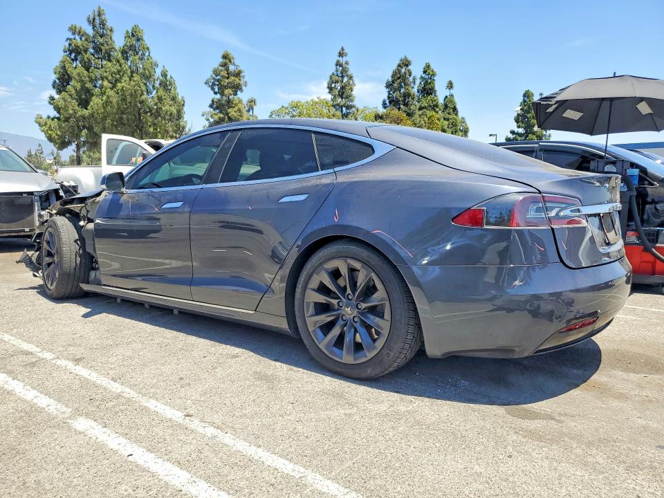 2020 Tesla Model S მანქანა იყიდება აუქციონზე, vin: 5YJSA1E2XLF397034, აუქციონის ნომერი: 62709626