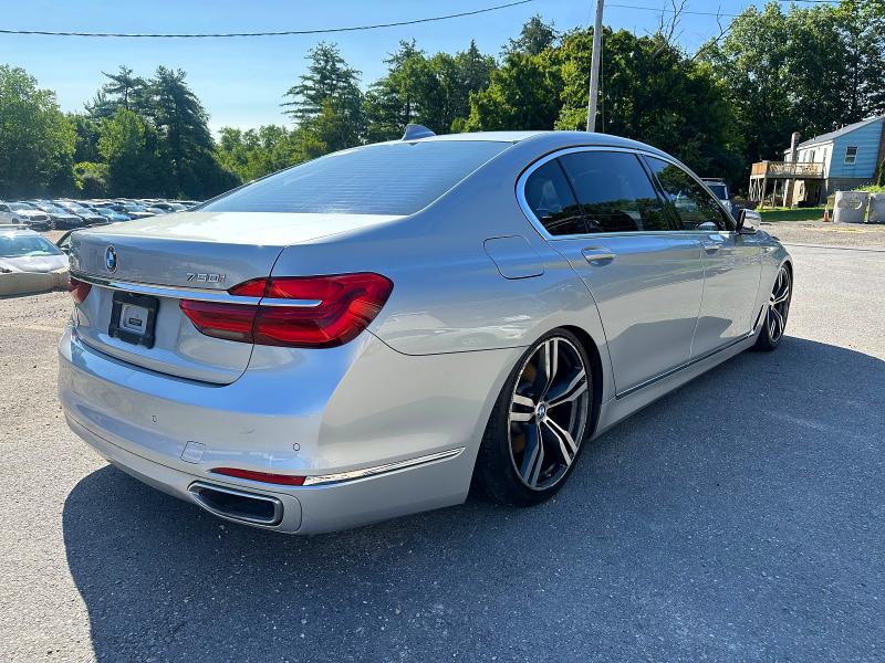 2016 Bmw 750 მანქანა იყიდება აუქციონზე, vin: WBA7F2C52GG418042, აუქციონის ნომერი: 60607826