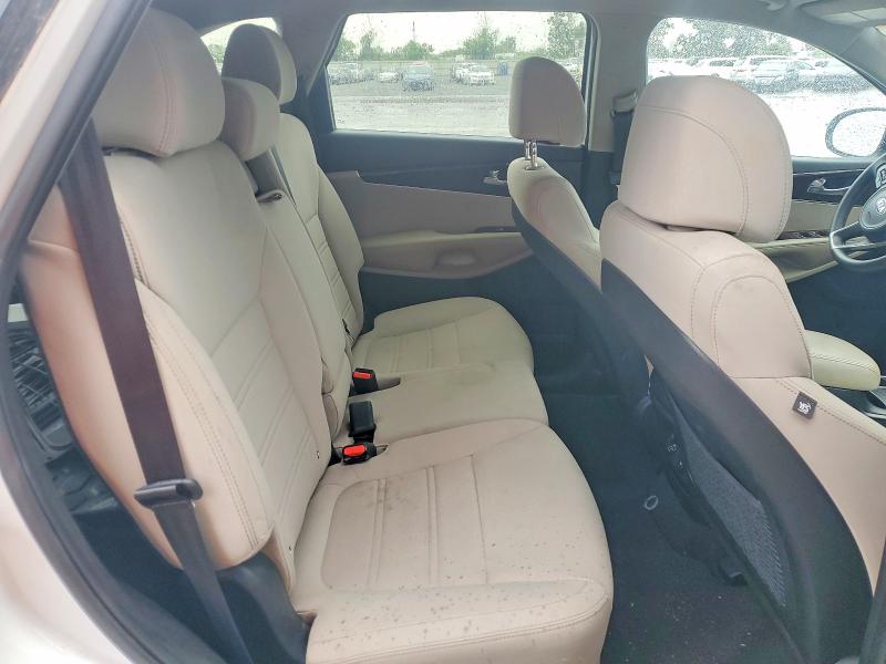 2017 Kia Sorento მანქანა იყიდება აუქციონზე, vin: 5XYPG4A33HG239154, აუქციონის ნომერი: 63149836