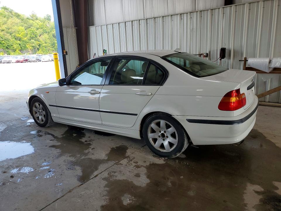 61082986 :رقم المزاد ، WBAET37465NJ90059 vin ، 2005 Bmw 325 مزاد بيع