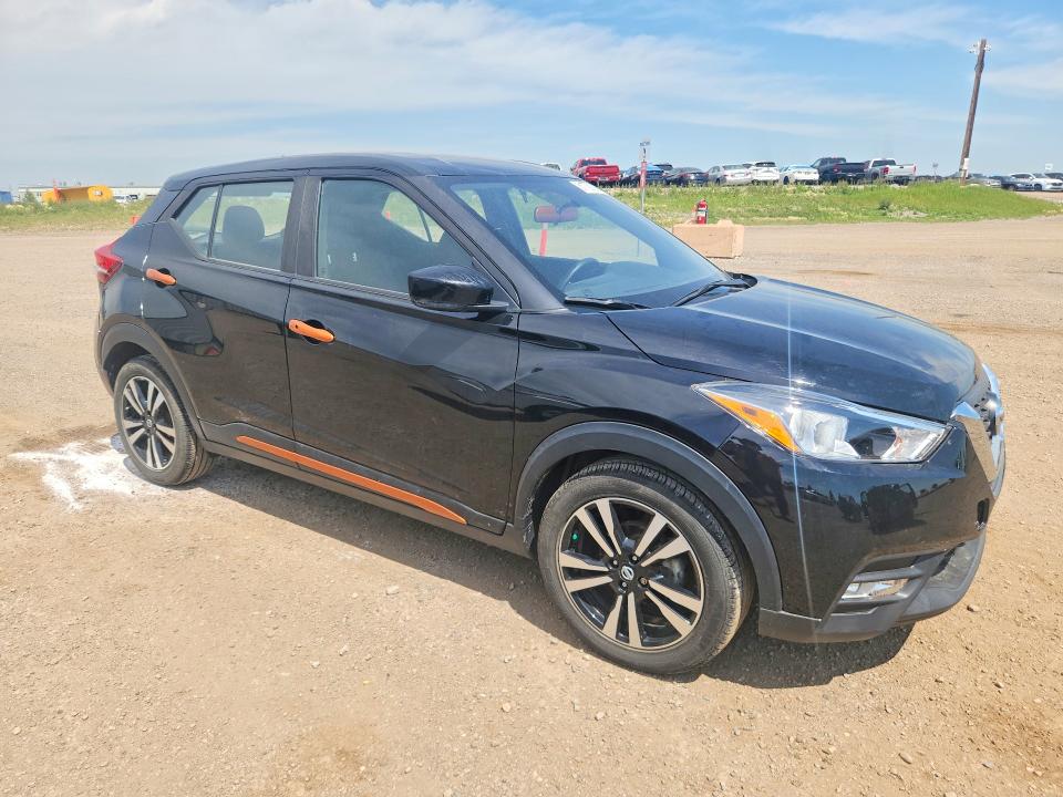 61739136 :رقم المزاد ، 3N1CP5CU6KL530857 vin ، 2019 Nissan Kicks مزاد بيع