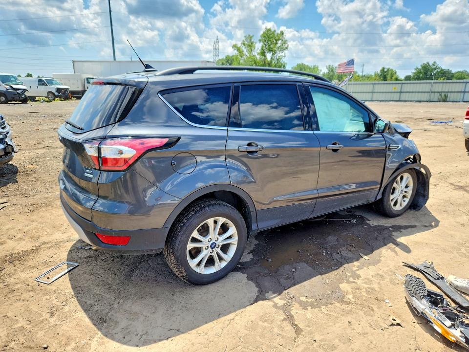 Продажа на аукционе авто 2018 Ford Escape, vin: 1FMCU0HD6JUD35911, номер лота: 60365306