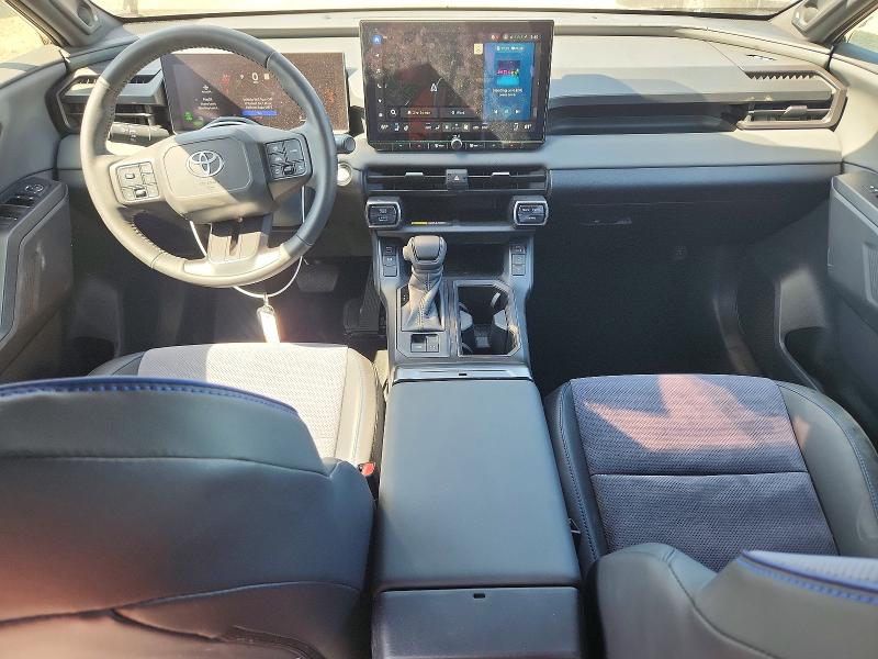 Продажа на аукционе авто 2026 Toyota Rav4 Plug-in Hybrid, vin: JTM7ERAV4TJ007966, номер лота: 61687476