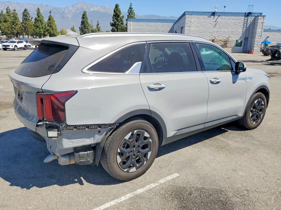 Продаж на аукціоні авто 2025 Kia Sorento, vin: 5XYRL4JC1SG351091, номер лоту: 62975026