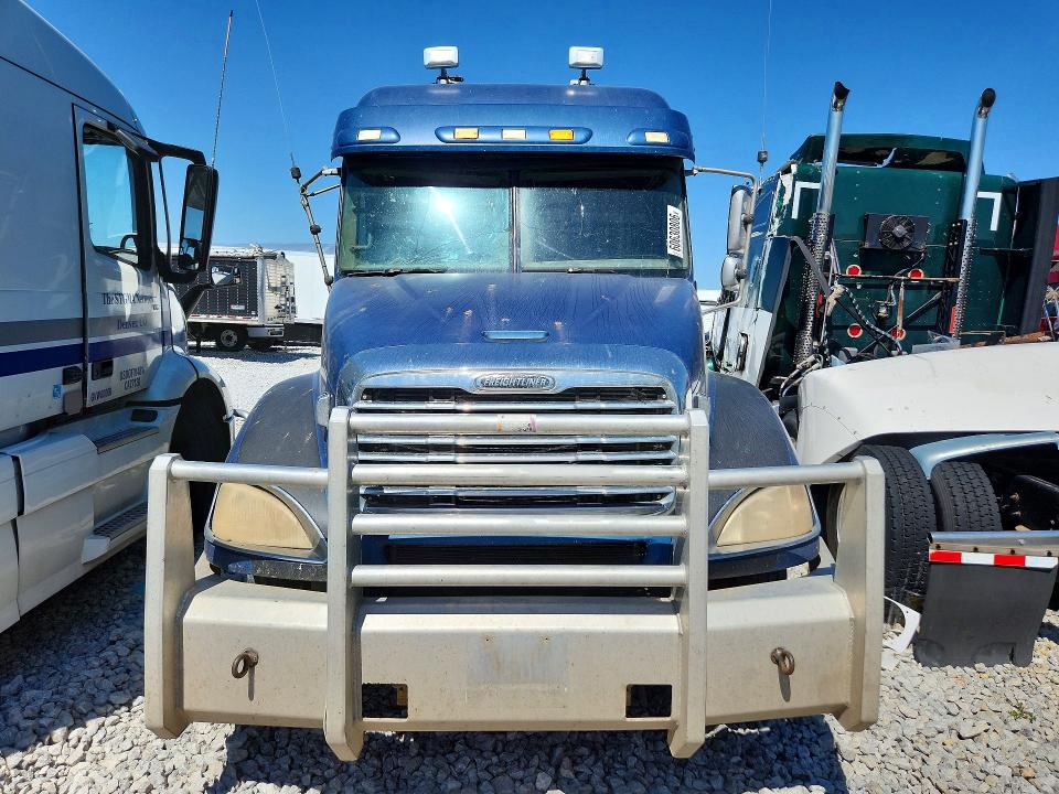 2005 Freightliner Columbia 1 მანქანა იყიდება აუქციონზე, vin: 1FUJA6CK15LU00648, აუქციონის ნომერი: 60630806