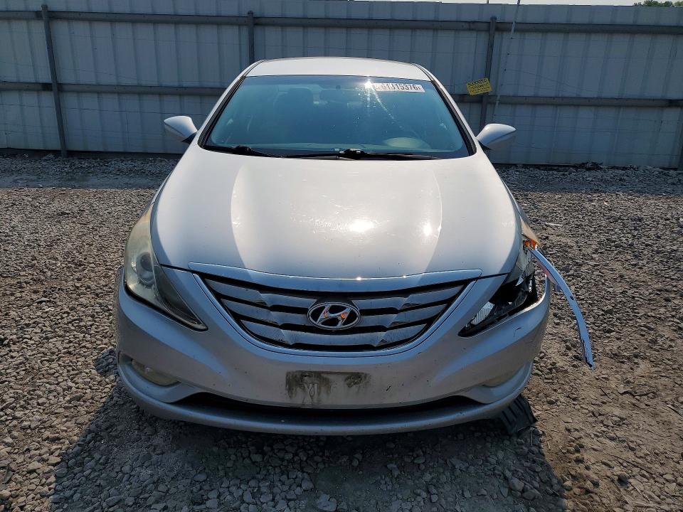 61315376 :رقم المزاد ، 5NPEC4ACXBH153987 vin ، 2011 Hyundai Sonata Se مزاد بيع