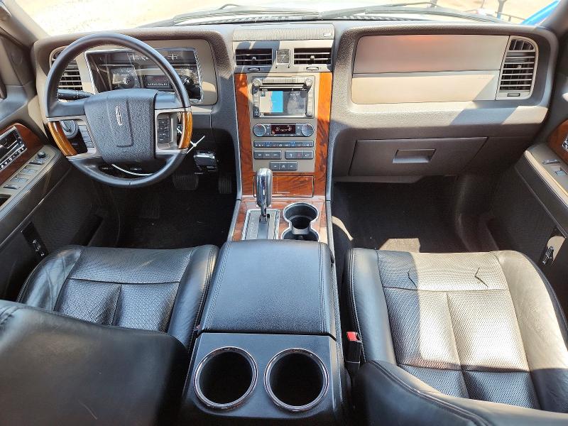 Auction sale of the 2011 Lincoln Navigator, vin: 5LMJJ2J54BEJ08384, lot number: 61582626